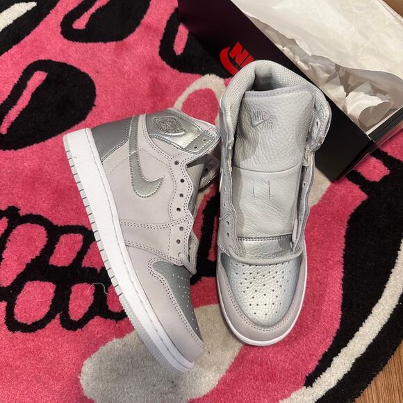Jordan 1 Retro High CO Japan Neutral Grey (GS) 7Y - Brand New - Picture 1 of 9